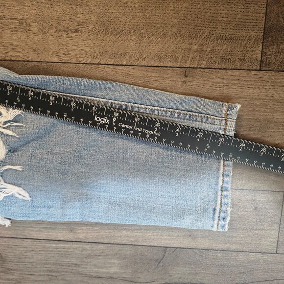 Ambercrombie and Fitch Mom high rise curve Love highrise jeans size 0 - Picture 15 of 15